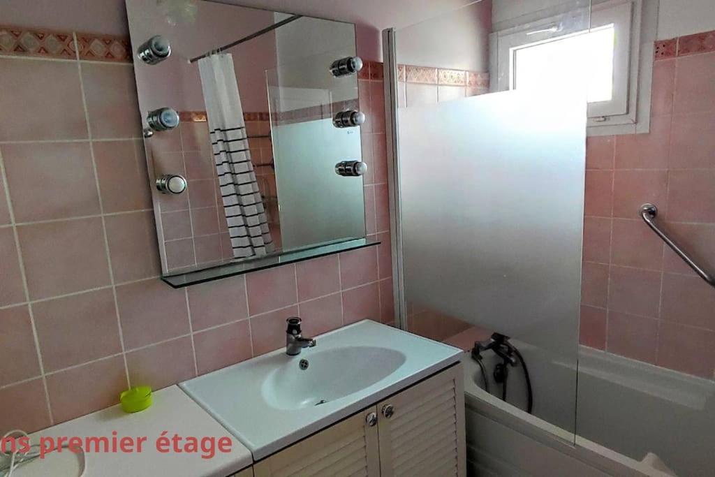 Maison Spacieuse 50 M De La Plage Ouistreham Bagian luar foto